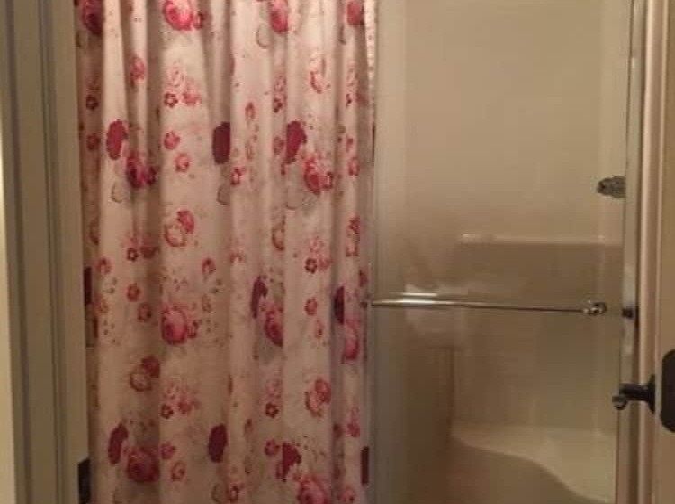 スタンダードルーム, Timber Creek Bed & Breakfast