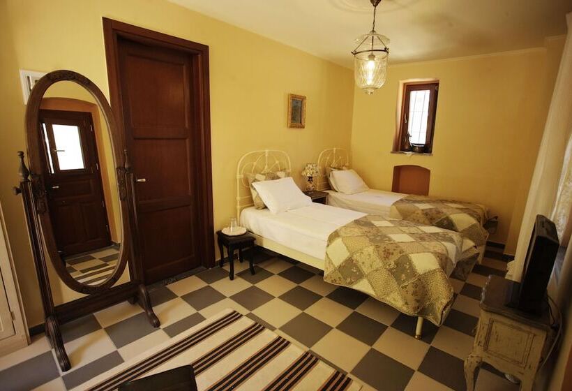 اتاق استاندارد, Traditional Hotel Ianthe