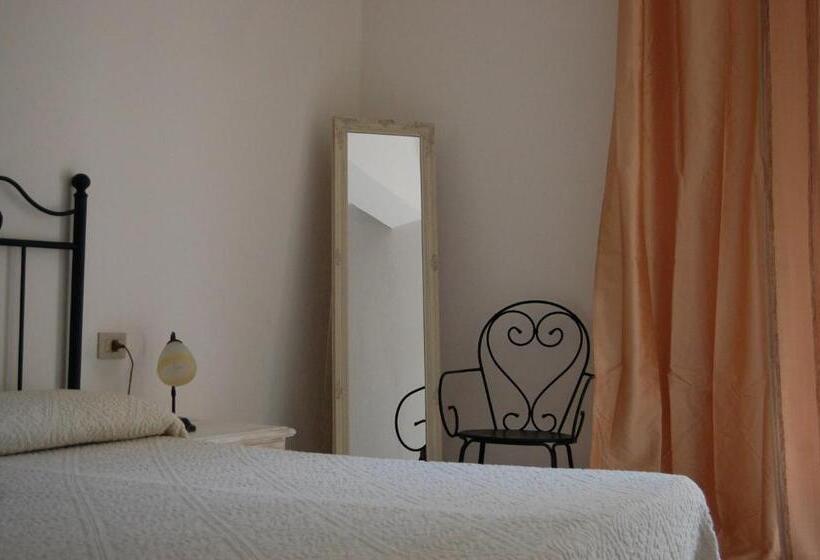 اتاق استاندارد, Andrea E Valentina