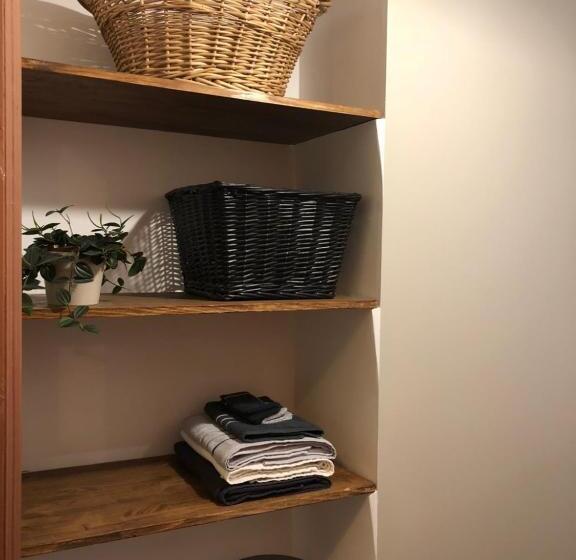 スタンダードルーム, Fontclaire En Provence