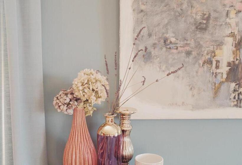 デラックストリプルルーム, Fontclaire En Provence