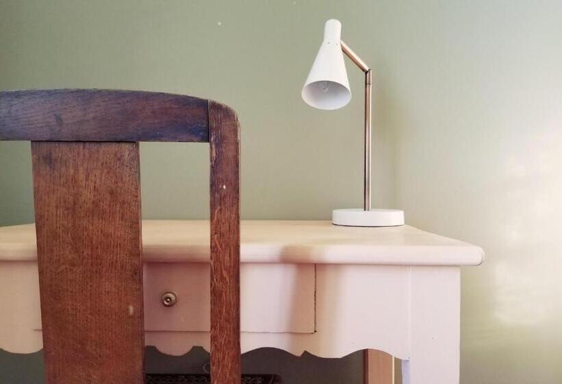 スタンダードルーム, Fontclaire En Provence