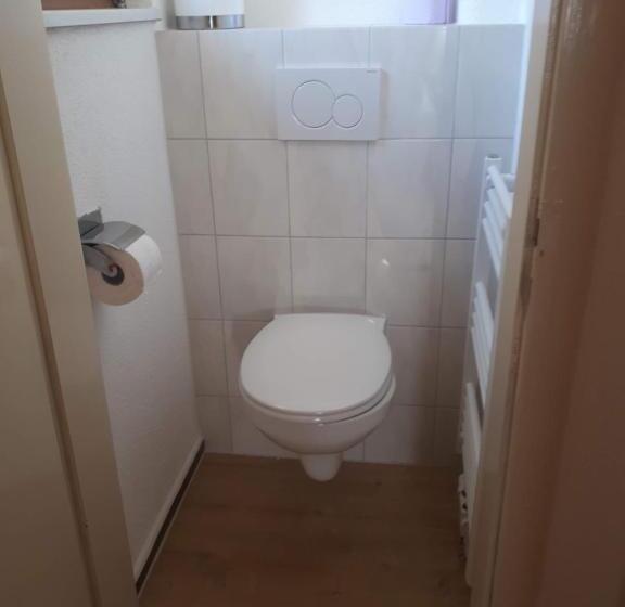 Quarto Estandar Individual, Gästehaus Pension Waldhorn