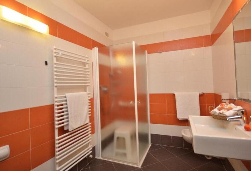 스탠다드 트리플 룸, Albergo Sporting