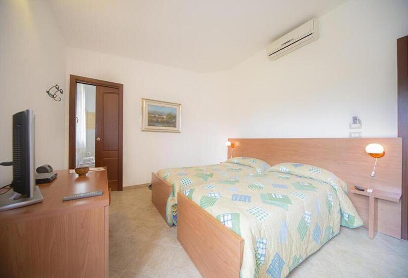Номер Стандарт, Bonsai B&b Alghero
