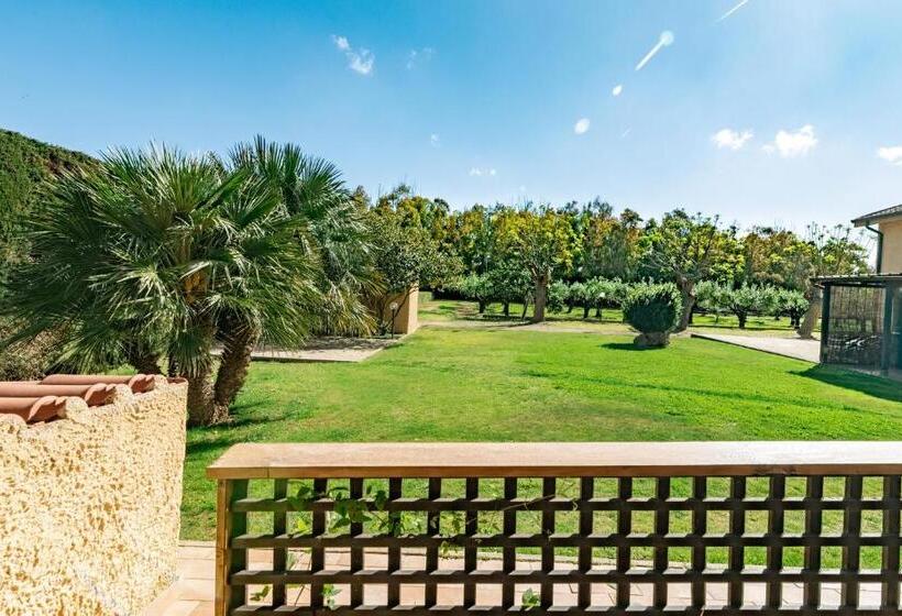 Номер Стандарт с Балконом, Bonsai B&b Alghero