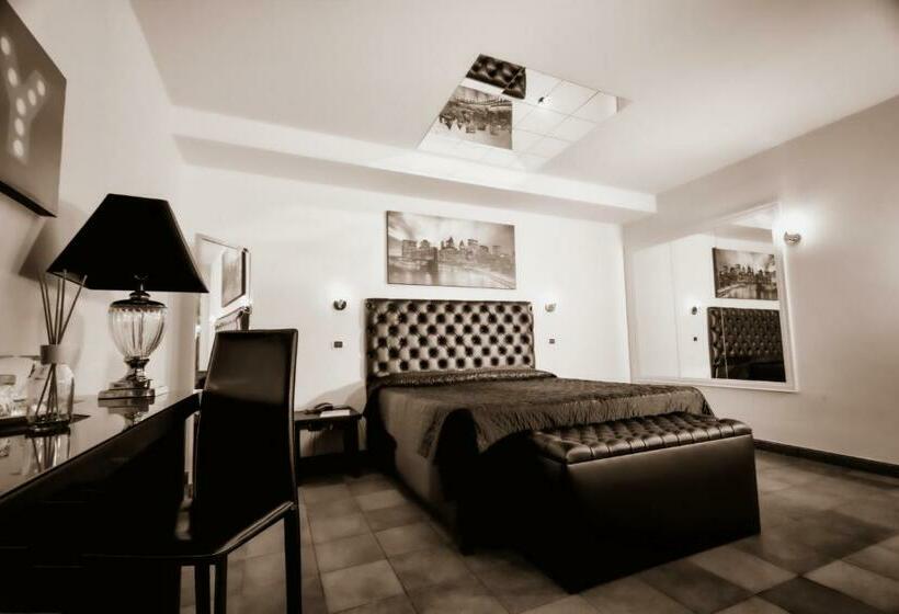 디럭스 룸, Quadrifoglio Roma Eur