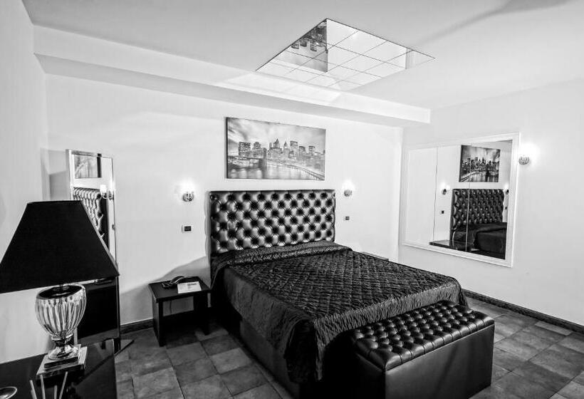 디럭스 룸, Quadrifoglio Roma Eur