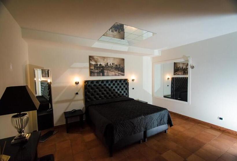 디럭스 룸, Quadrifoglio Roma Eur