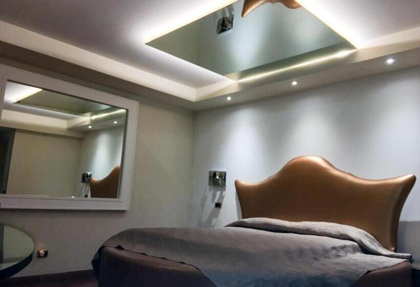 자쿠지 스위트, Quadrifoglio Roma Eur