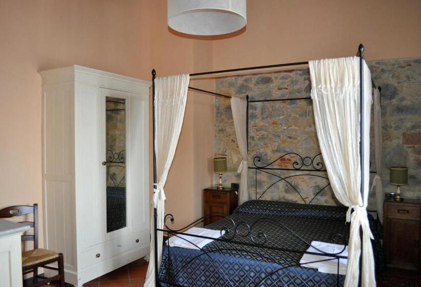 Apartamento 1 Dormitório com Sacada, Tenuta Poggetti E Santa Laura