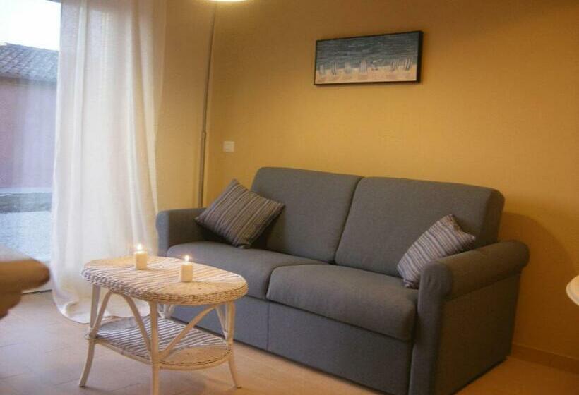 شقة غرفة واحدة مطلة على حمام السباحة, Tenuta San Marcello