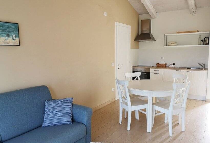 شقة غرفة واحدة, Tenuta San Marcello