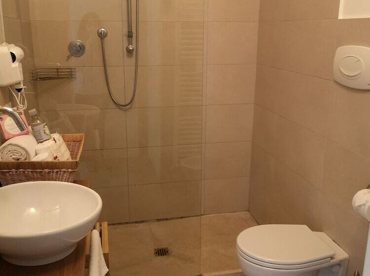 شقة غرفتين, Tenuta San Marcello