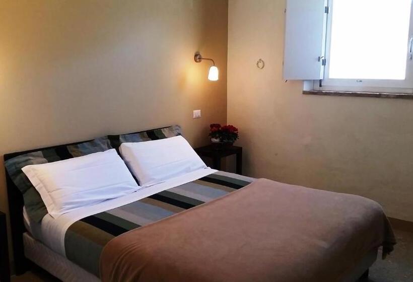 شقة غرفة واحدة, Tenuta San Marcello