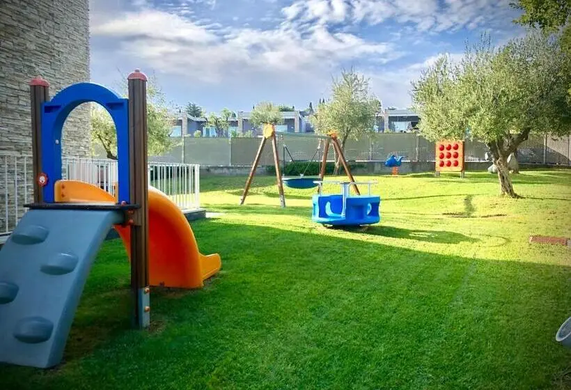 １ベッドルームのデラックスアパートメント, La Giolosa Gardapartments
