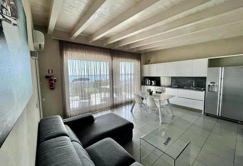 １ベッドルームのデラックスアパートメント, La Giolosa Gardapartments