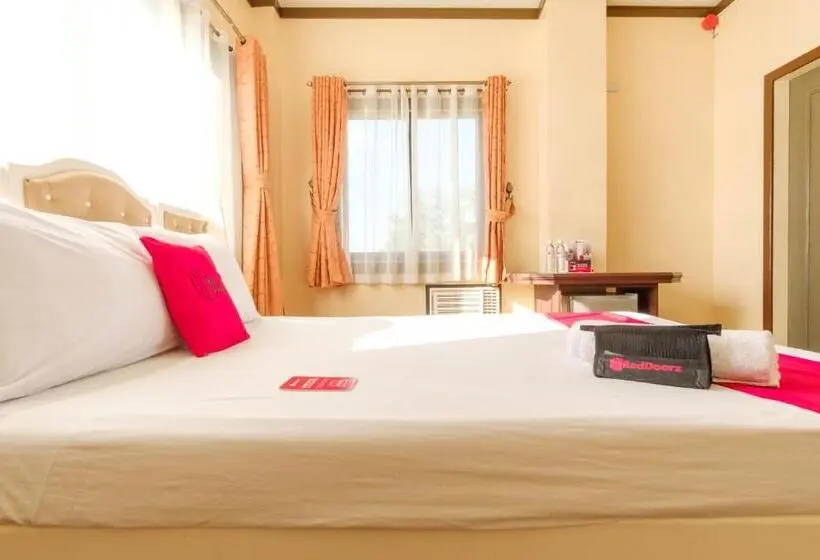 キングサイズベッドのスタンダードルーム, Reddoorz Plus @ Seaborne Hotel Subic Zambales