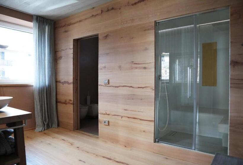 발코니가 있는 스위트, Tulipa Natural Home