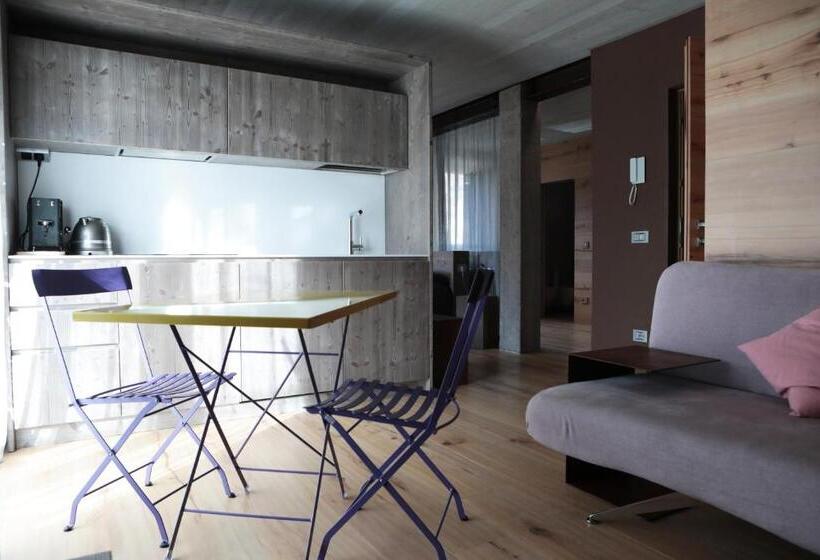 Suite z Balkonem, Tulipa Natural Home