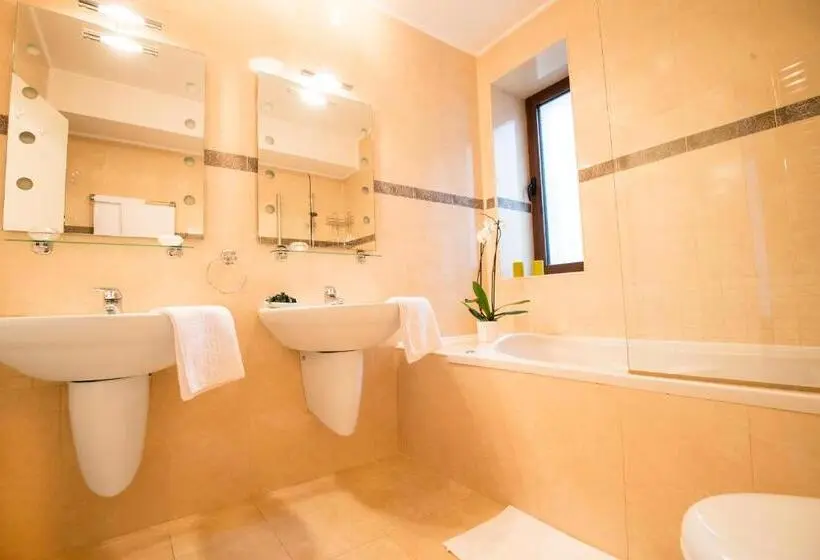 テラス付き１ベッドルームアパートメント, 6 Apartments