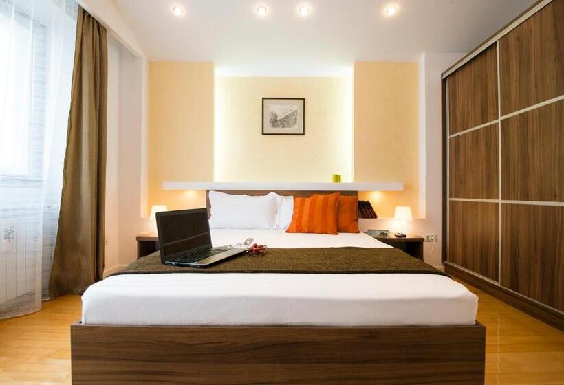 דירת 2 חדרים עם טרסה, 6 Apartments