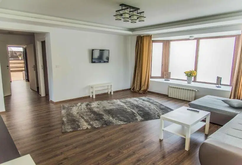 １ベッドルームアパートメント, 6 Apartments