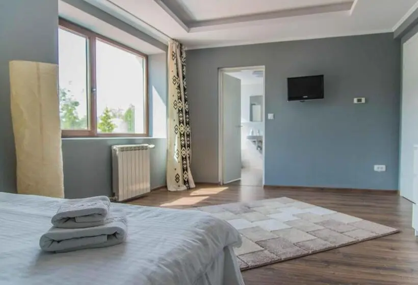 １ベッドルームアパートメント, 6 Apartments