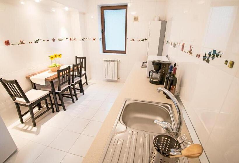 דירת חדר עם טרסה, 6 Apartments