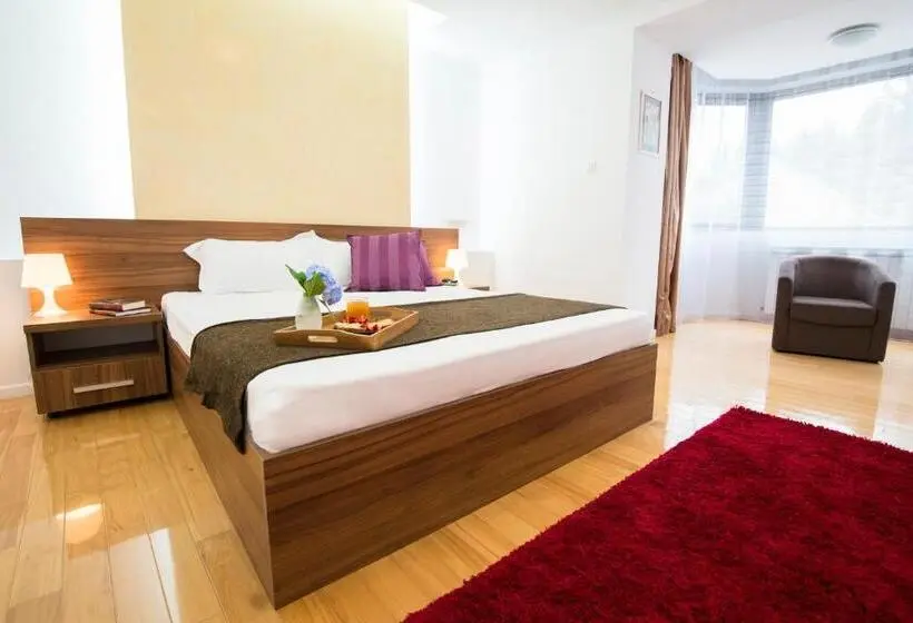 テラス付き１ベッドルームアパートメント, 6 Apartments