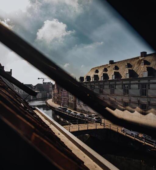 חדר דחוקס עם מיטת קינג, B&b Anna9