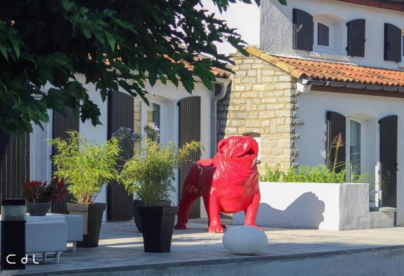 منزل غرفتين نوم, Croissant De Lune