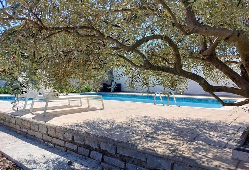 بنجلو قياسى, Croissant De Lune