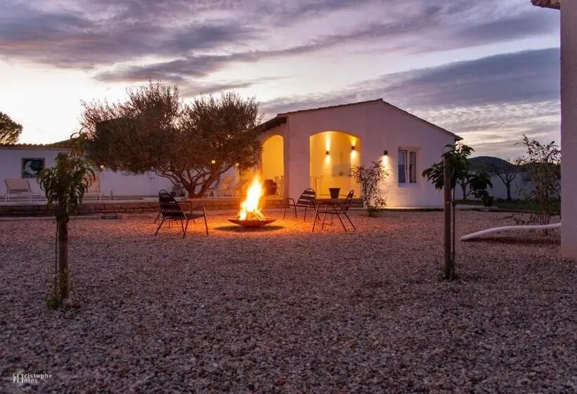 Standard-bungalow, Croissant De Lune
