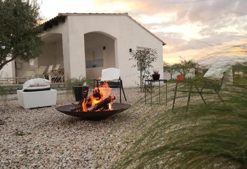 بنجلو قياسى, Croissant De Lune