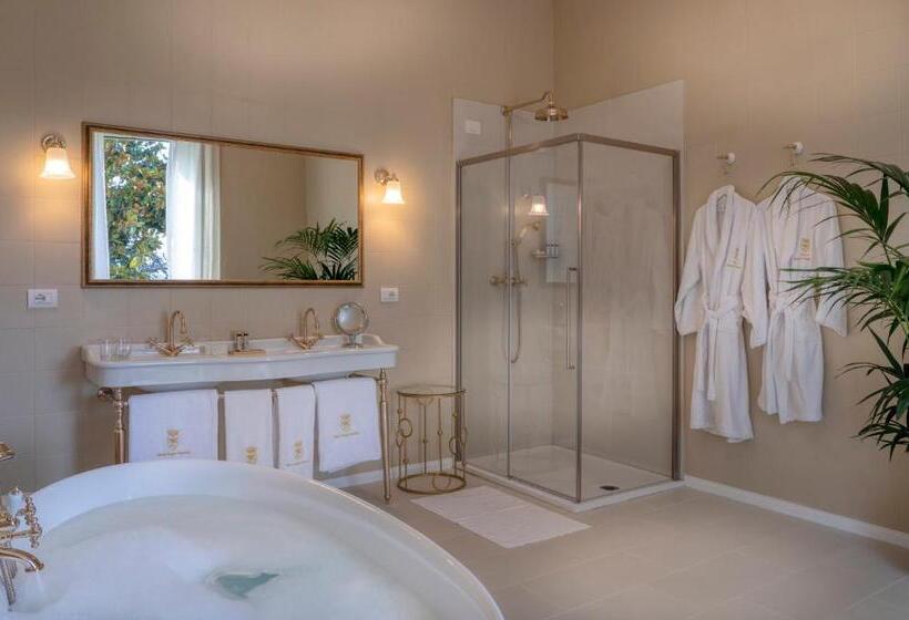 バルコニー付きデラックスルーム, Palazzo Cavagna Sangiuliani