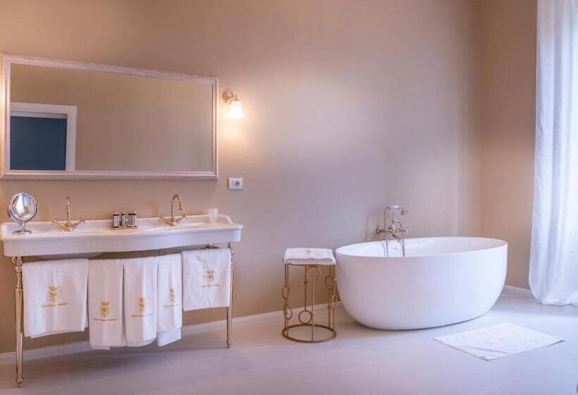 Номер Deluxe, Palazzo Cavagna Sangiuliani