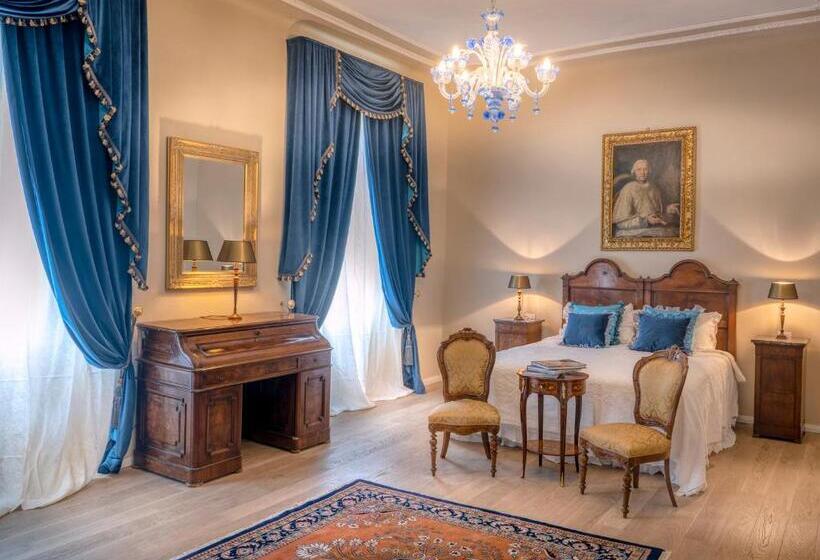 Номер Deluxe, Palazzo Cavagna Sangiuliani