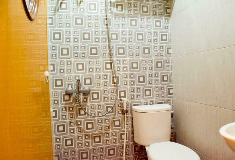 חדר סטנדרט, Reddoorz Near Pantai Pandan Sibolga 2