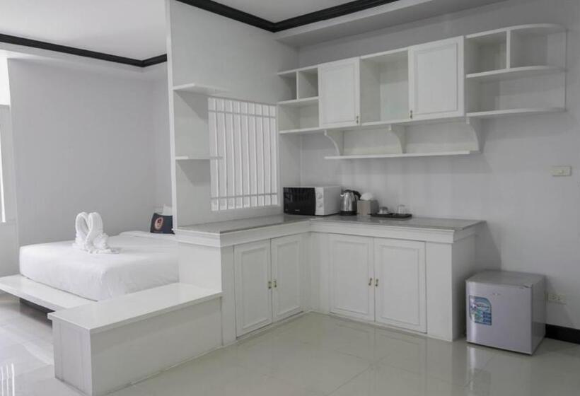 디럭스 스튜디오, Roomquest Nichada Isb International