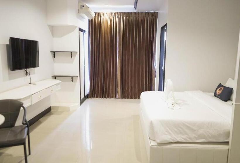 디럭스 스튜디오, Roomquest Nichada Isb International