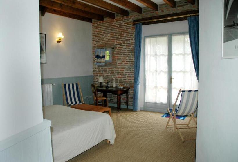 חדר קומפורט, Chambres D Hotes Les Douves