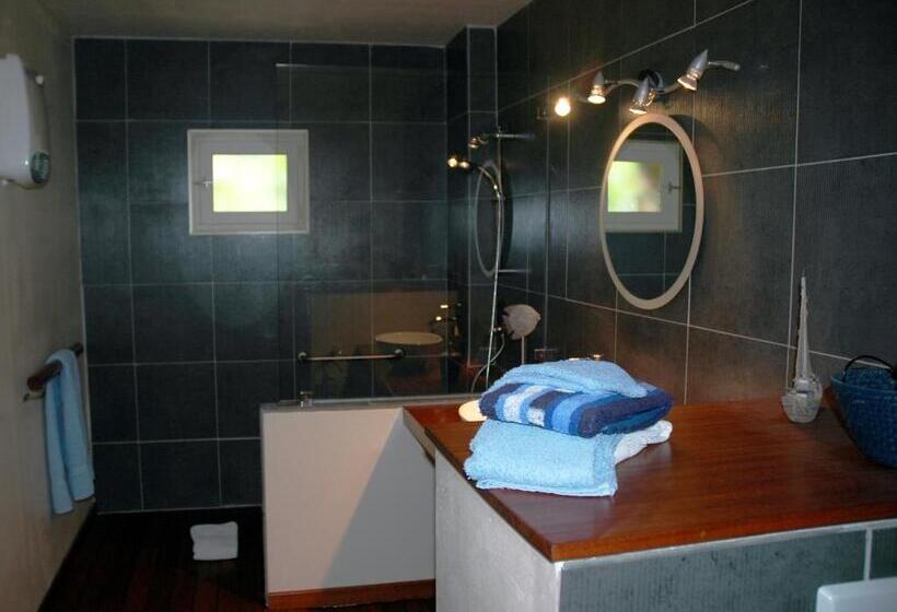 Номер Комфорт, Chambres D Hotes Les Douves