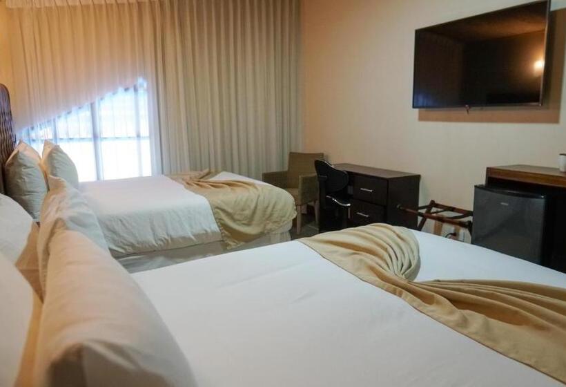 غرفه قياسيه سريرين مزدوجين, Poza Blanca Lodge