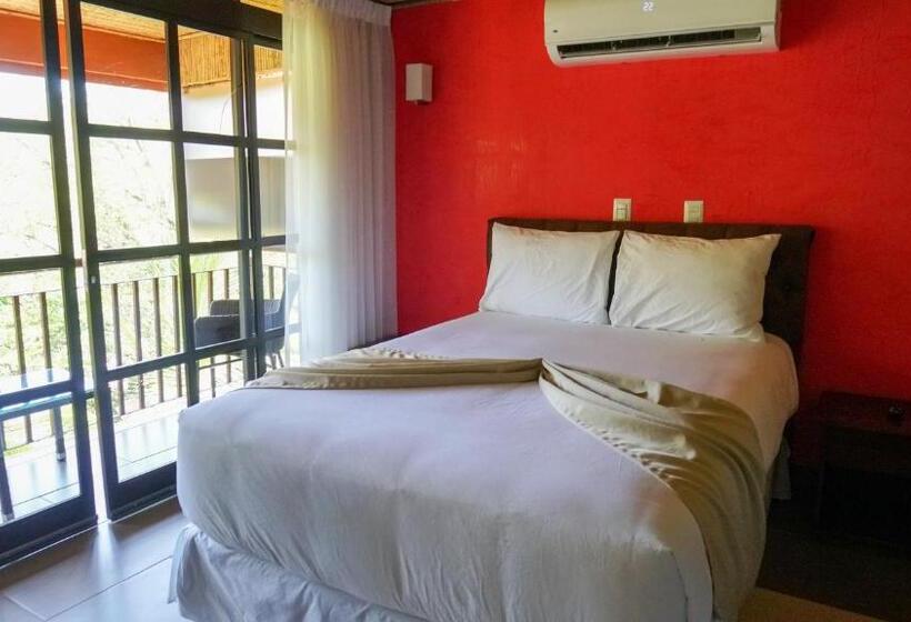 غرفة قياسية مطلة على الجبل, Poza Blanca Lodge