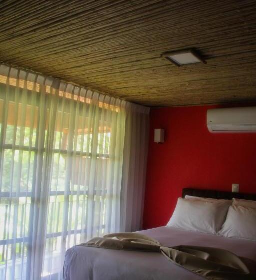 غرفة قياسية مطلة على الجبل, Poza Blanca Lodge