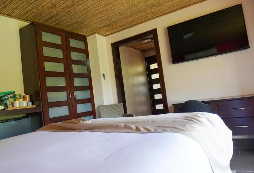 غرفة قياسية مطلة على الجبل, Poza Blanca Lodge