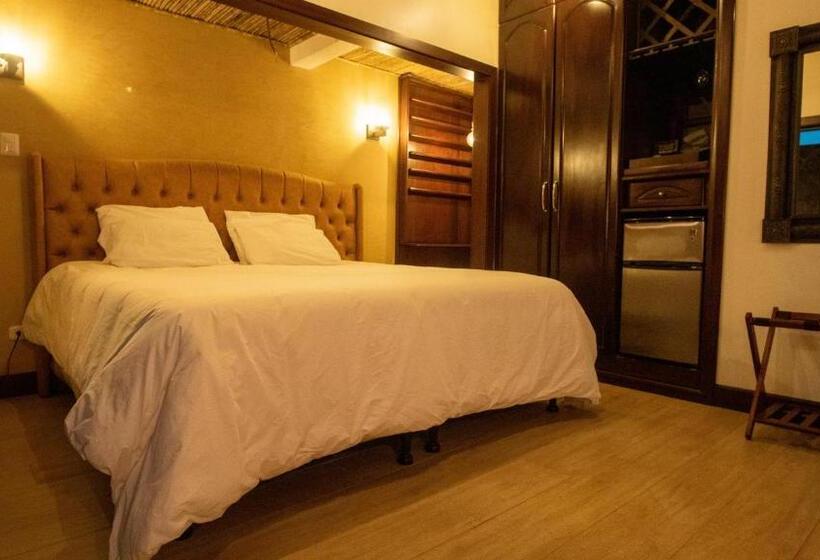 إستوديو قياسى, Poza Blanca Lodge