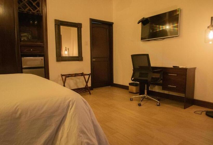 إستوديو قياسى, Poza Blanca Lodge