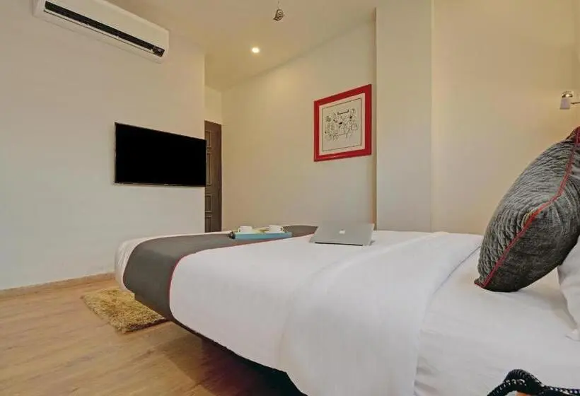 اتاق کلاسیک سه تخته, Fabhotel Indian Tulip